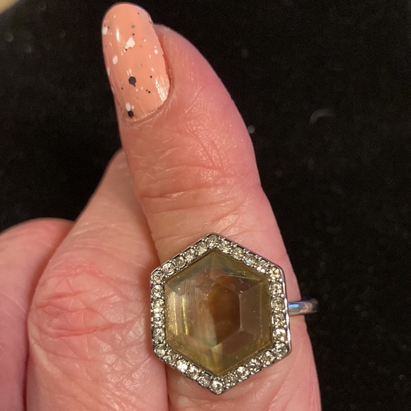 Chloe and Isabel mother of Pearl style fashion ring size 8 - Picture 3 of 10